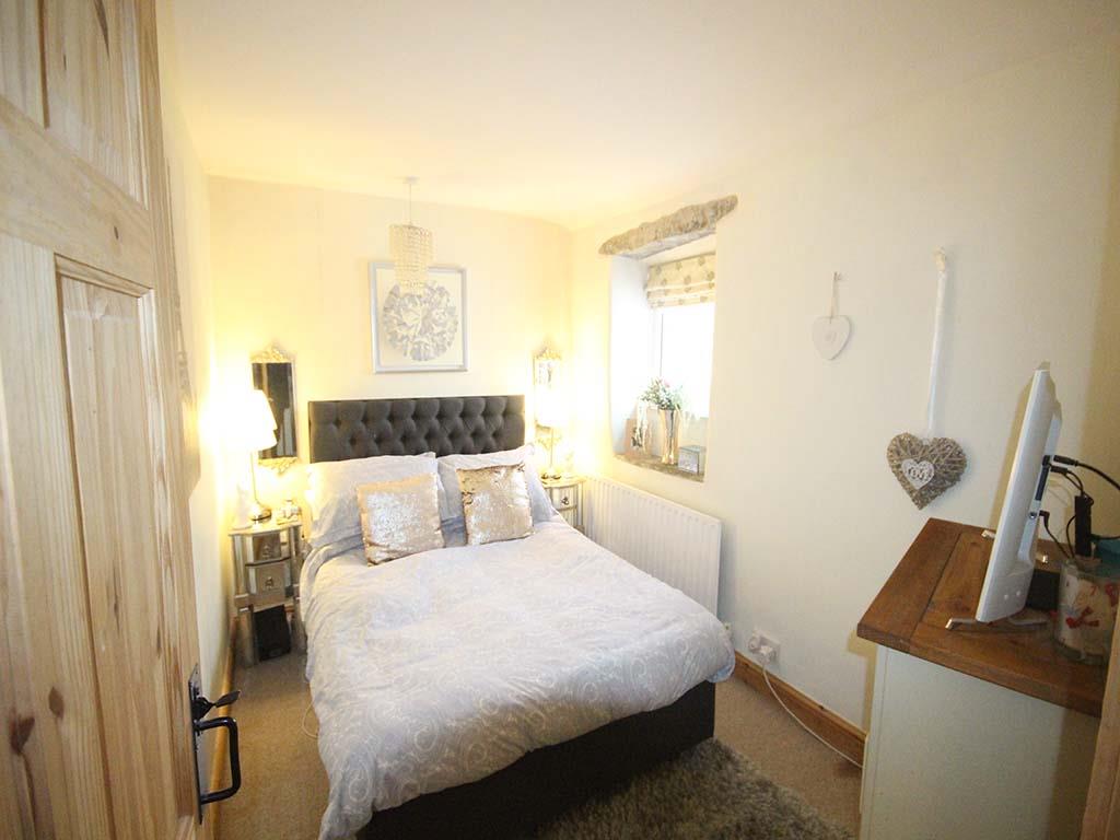 2 bedroom cottage Let Agreed in Kelbrook - IMG_6014.jpg